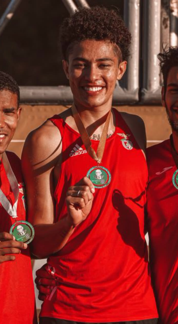 Santiago Ferrari, oficinista y campeón mundial de trampolín